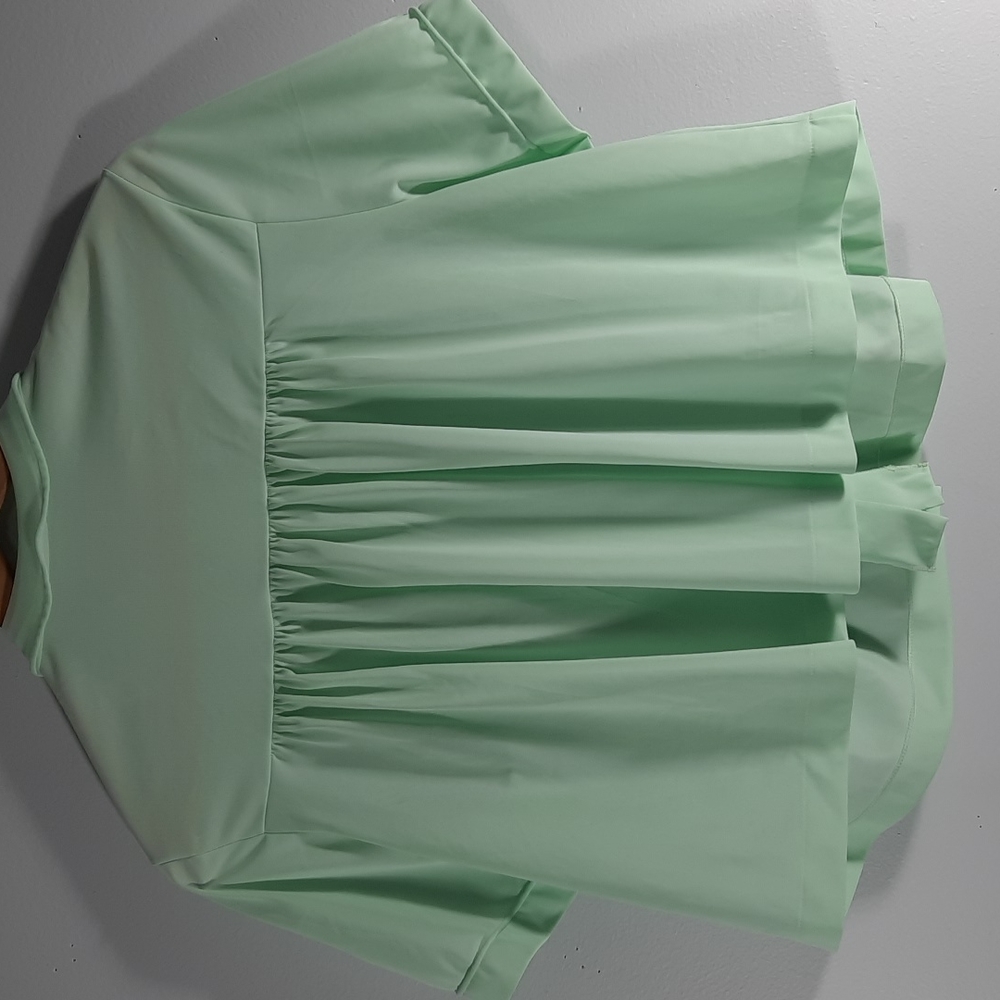 Munsingwear pastel green 2 piece gown/top set SZ S - Picture 14 of 15